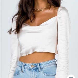 Sustainable love song top champagne